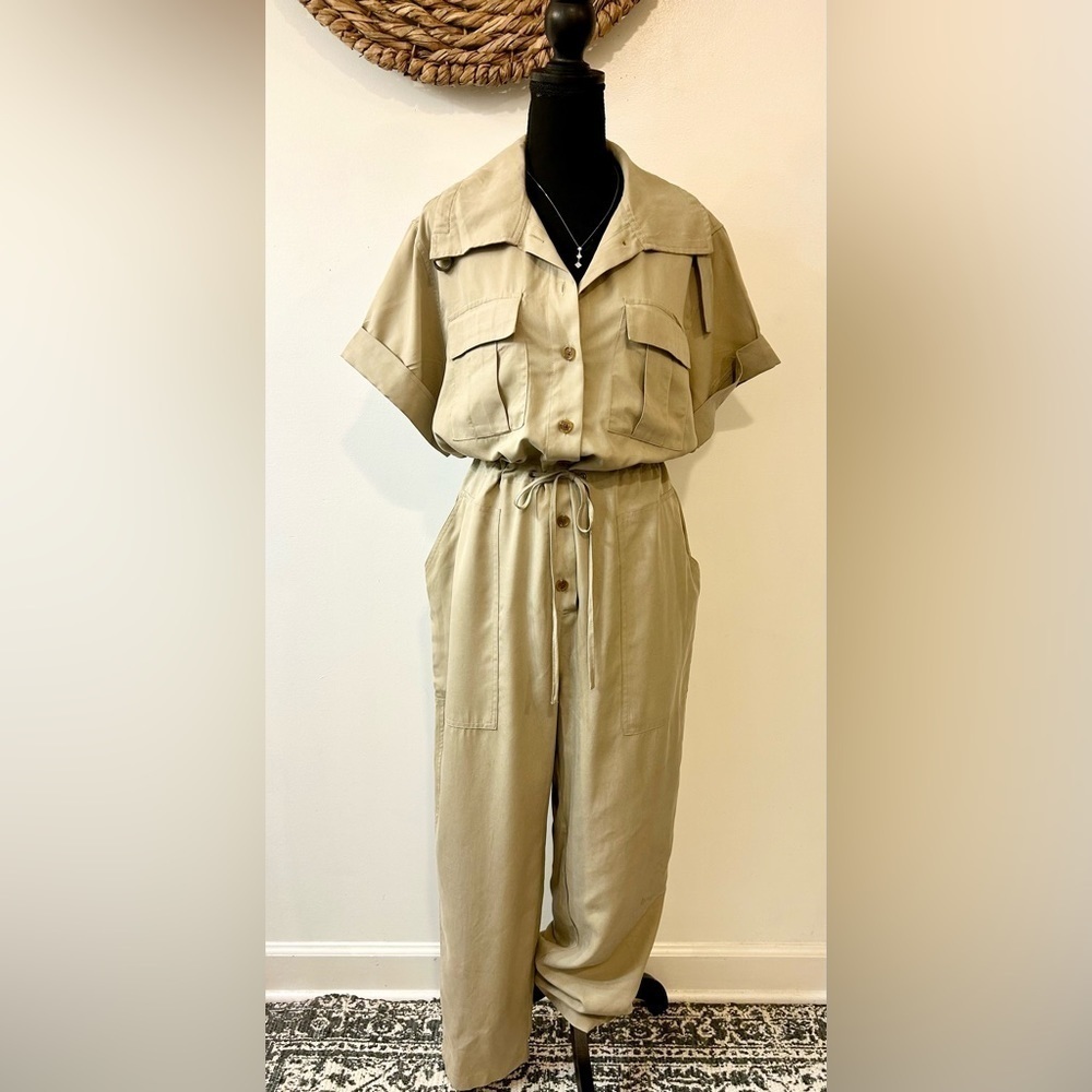 NWT Banana Republic Utility Jumpsuit in Maverick Tan Size Large - Picture 5 of 15